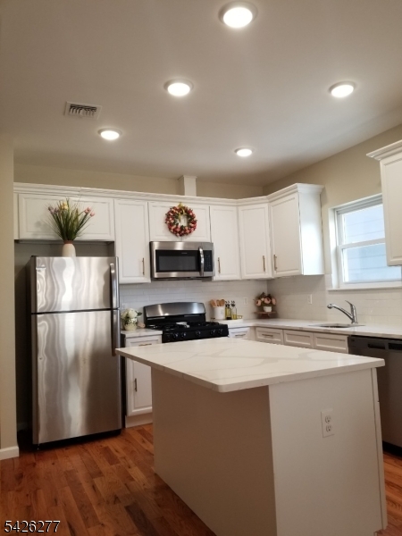 73 Watchung Ave