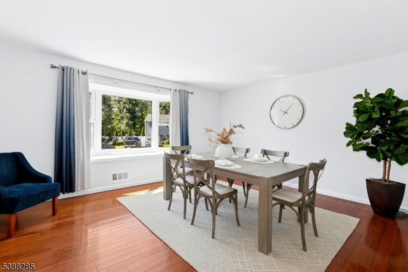 783 RIVERBEND DRIVE