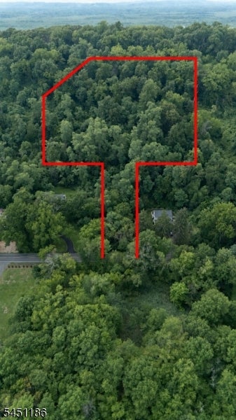 566 River Rd