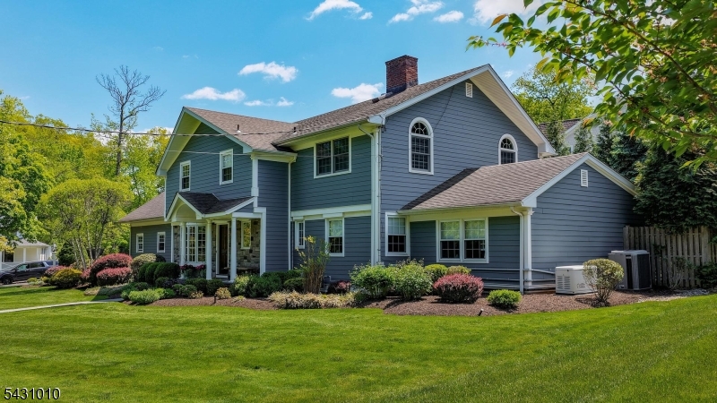 1091 Minisink Way