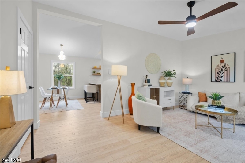 93 River View Way