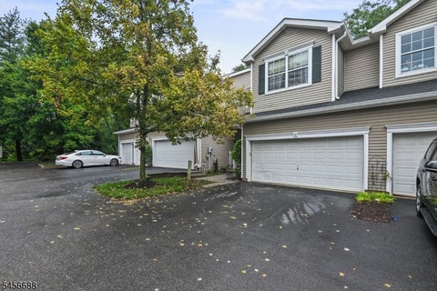 Photo for 12 Cypress Ct