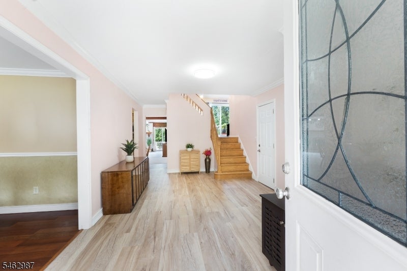 24 Fleetwood Dr