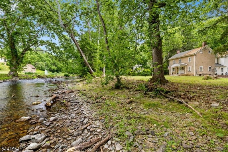 161 Musconetcong River Rd