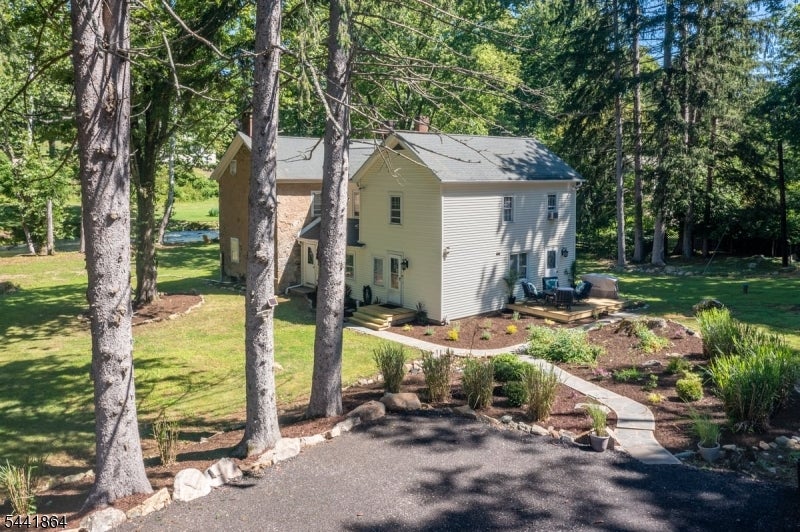 161 Musconetcong River Rd