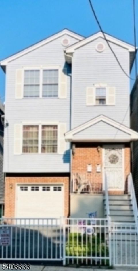 64 Isabella Ave Newark City NJ 07106