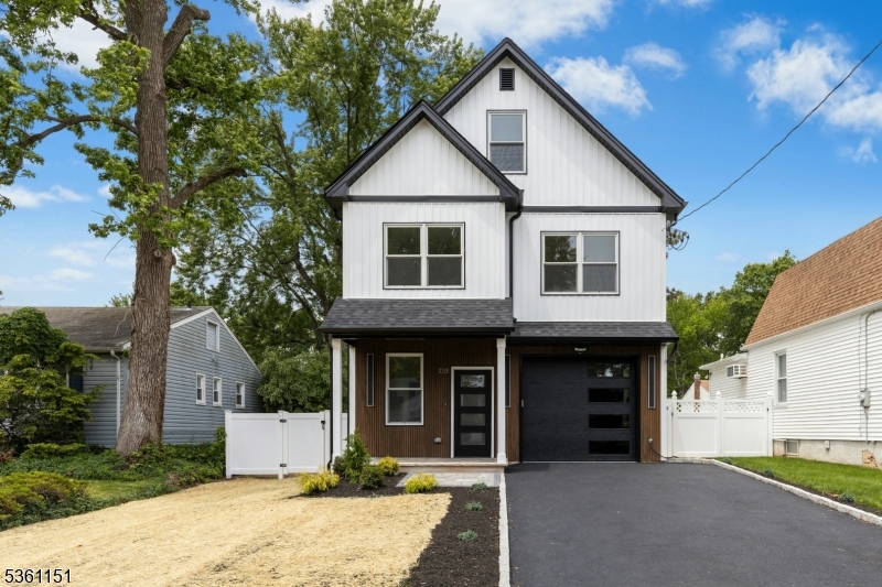 2109 Princeton Ave
