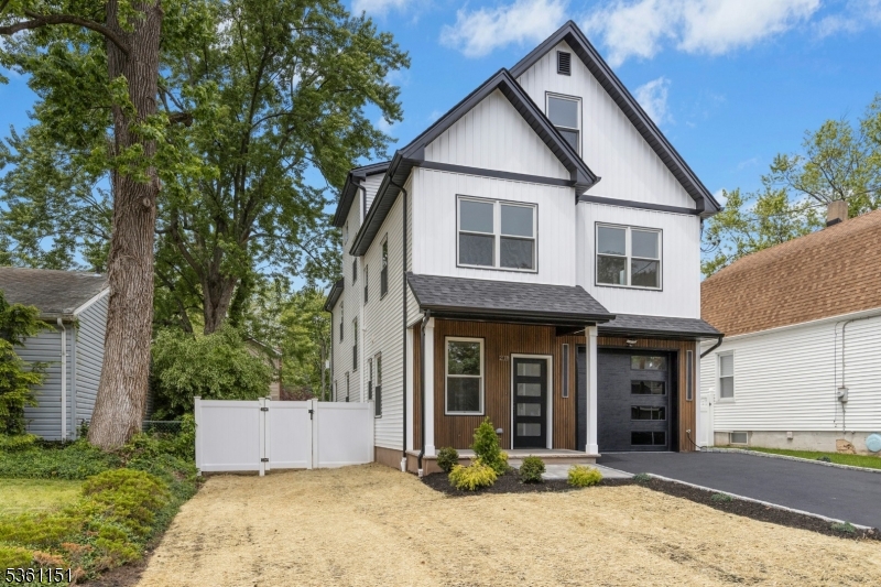 2109 Princeton Ave