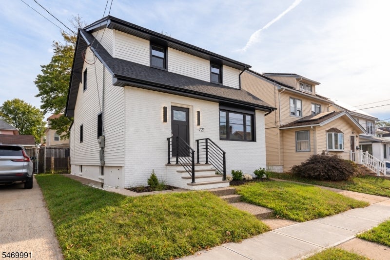 721 Bailey Ave