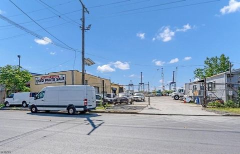 216-224 S 1St St Elizabeth City NJ 07206