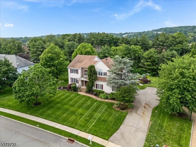 33 Gates Pl