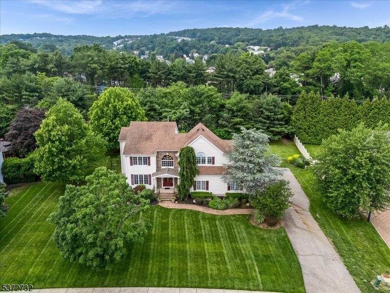 33 Gates Pl
