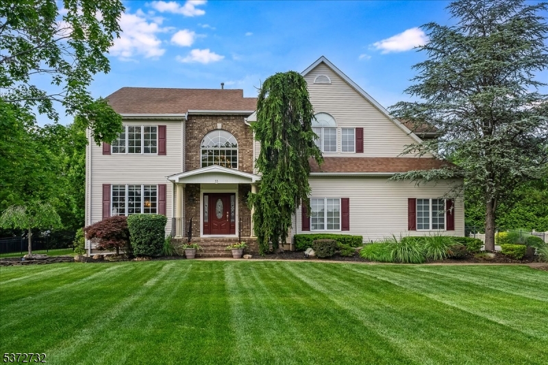 33 Gates Pl