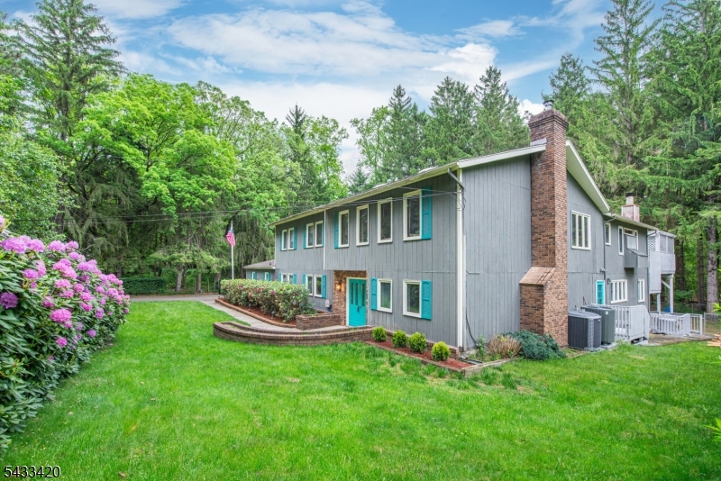 181 Center Grove Rd