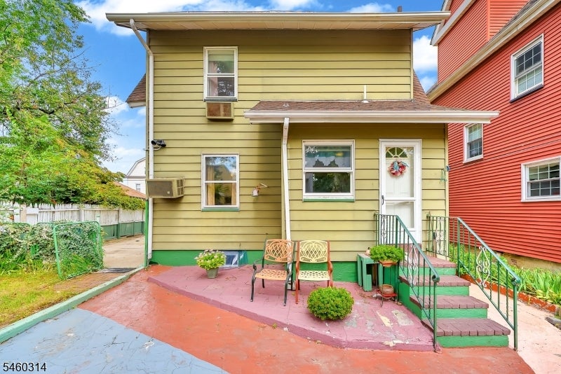 9 Halcyon Pl