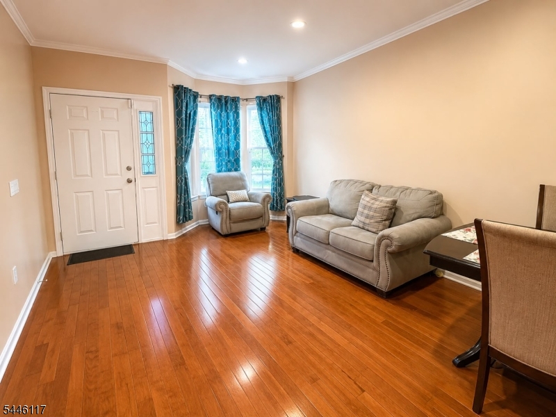 38 Gordon Cir