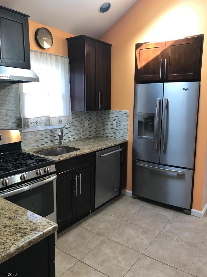 410 Lafayette Ave 2