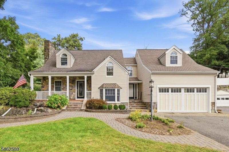 16 Mount Hope Rd
