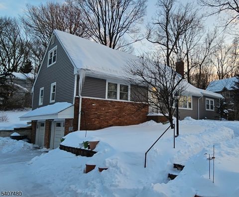 49 Fayson Lake Rd Kinnelon Boro NJ 07405