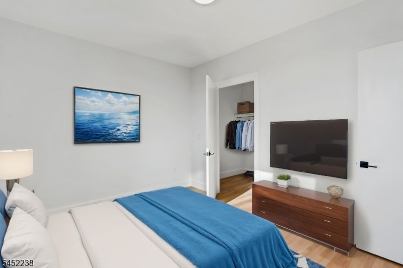 39 Madison St 508