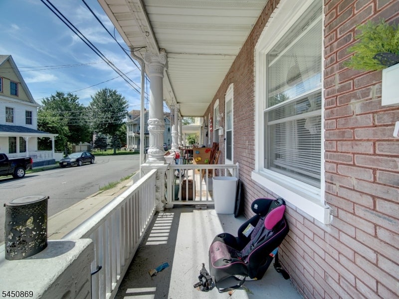 7 Davis St