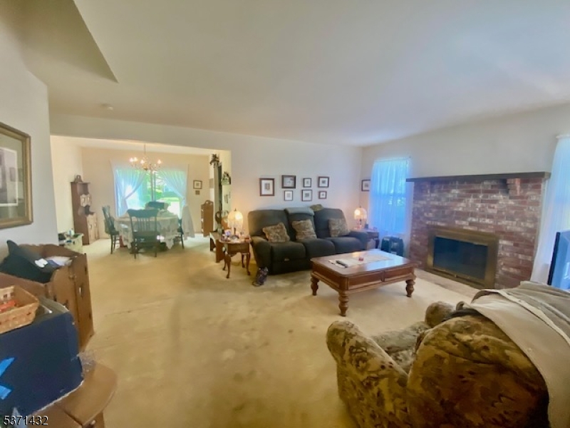 91 Crickhollow Ct