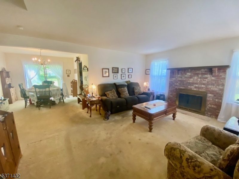 91 Crickhollow Ct