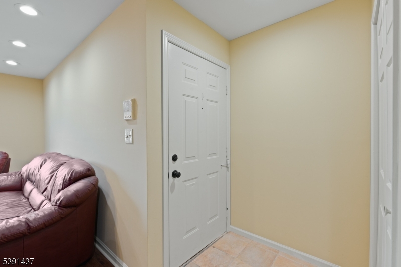 4 Domessina Ln