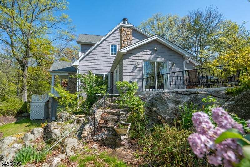 43 Brush Hill Rd