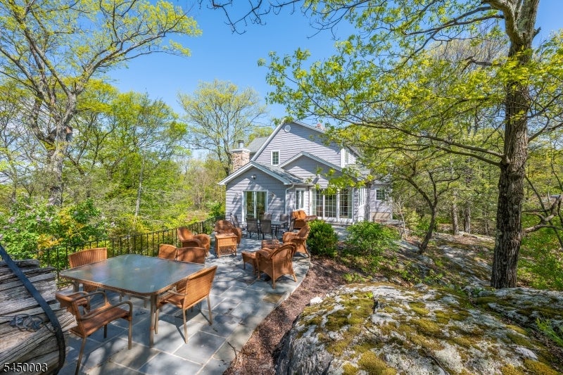 43 Brush Hill Rd