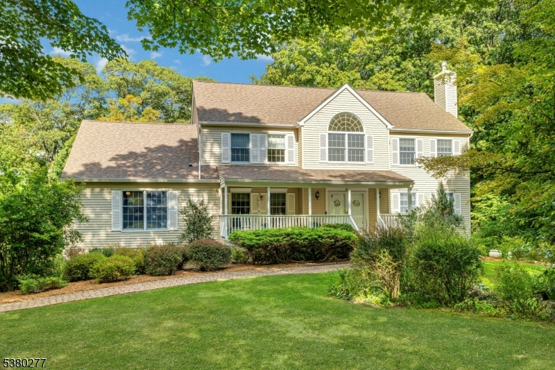 30 Hidden Glen Dr