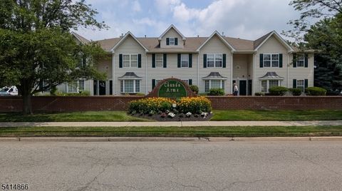 4 Chanda Ct Clifton City NJ 07012