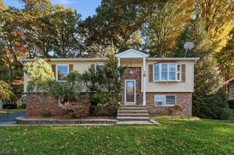 6 Saturn Ct