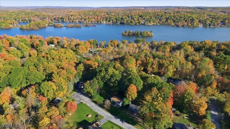 6 Saturn Ct