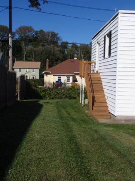 10 1/2 Clover Pl BACK