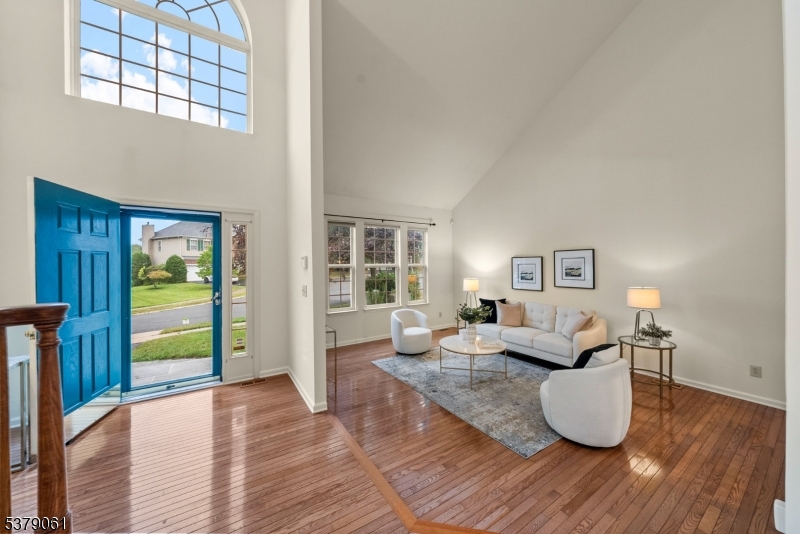 2 Kirby Cir