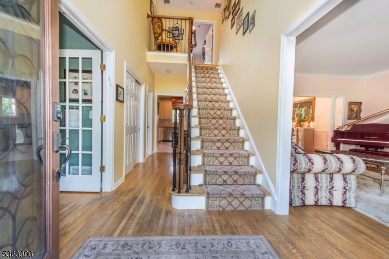 6 Skyview Dr