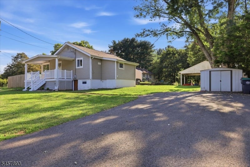 289 Hillcrest Dr