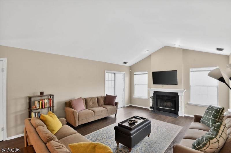 317 Vasser Dr