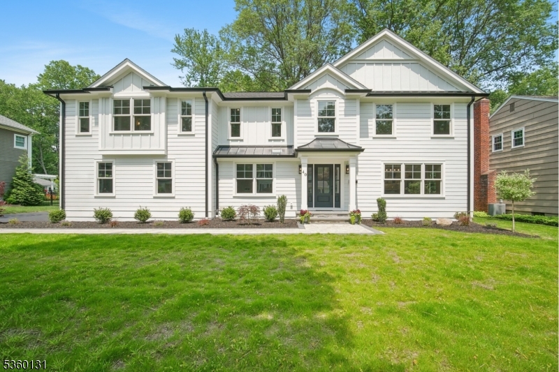 40 Sherbrooke Dr