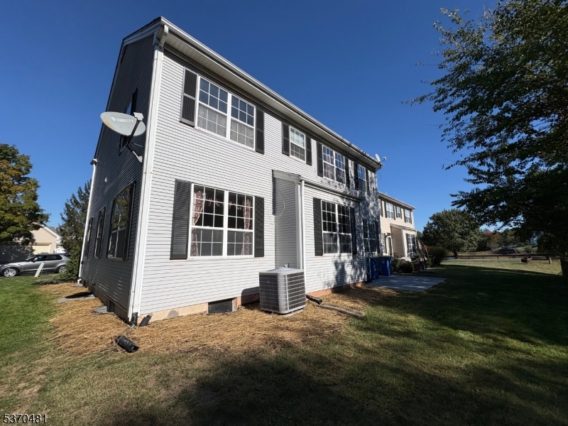 46 Strawberry Hill Rd