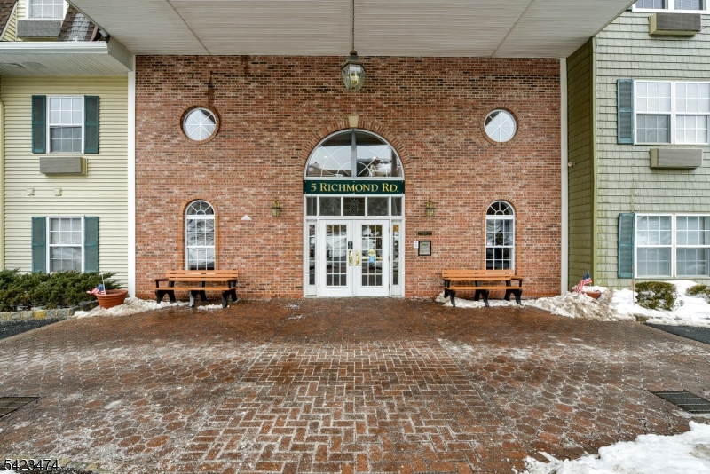 5104 Richmond Rd 104