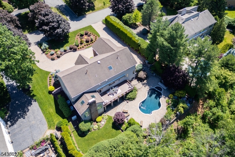10 Pinnacle Pt
