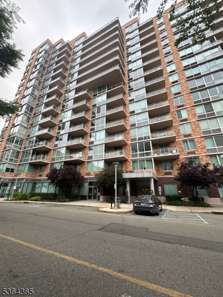 316 Hudson Park 316
