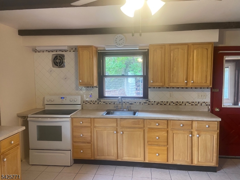 1116 Saint Louis Ave