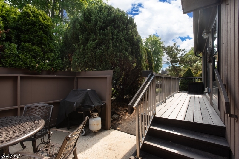 3722 Bloomingdale Dr
