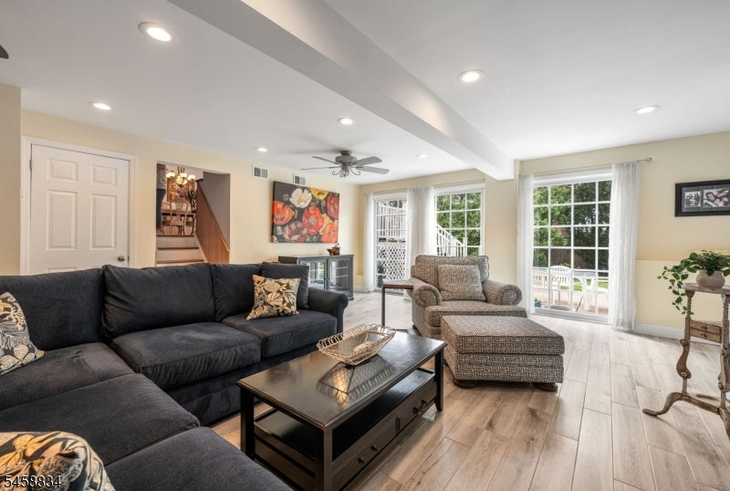 14 Aspen Ct