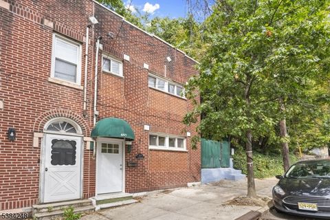 407 Park Ave Weehawken Twp. NJ 07086