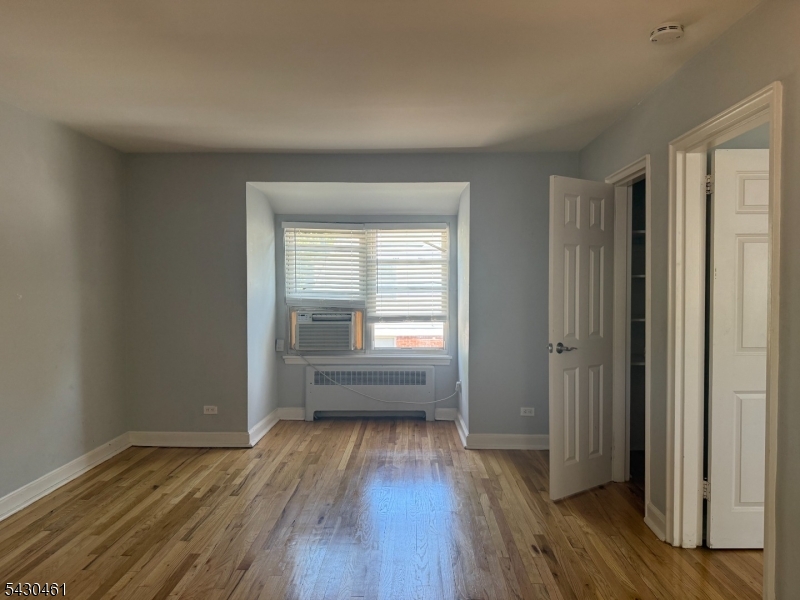 160 Gordonhurst Ave C31