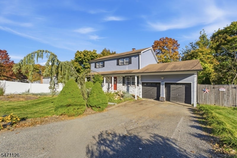 28 Midway Ct